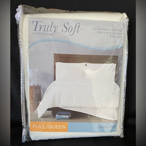 Truly Soft Other - Duvet cover(comforter NOT included) queen size